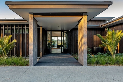 Aged Concrete Exterior 8 Min