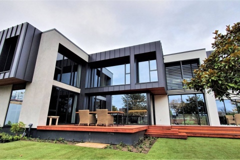 Hometrends Clifford Build03